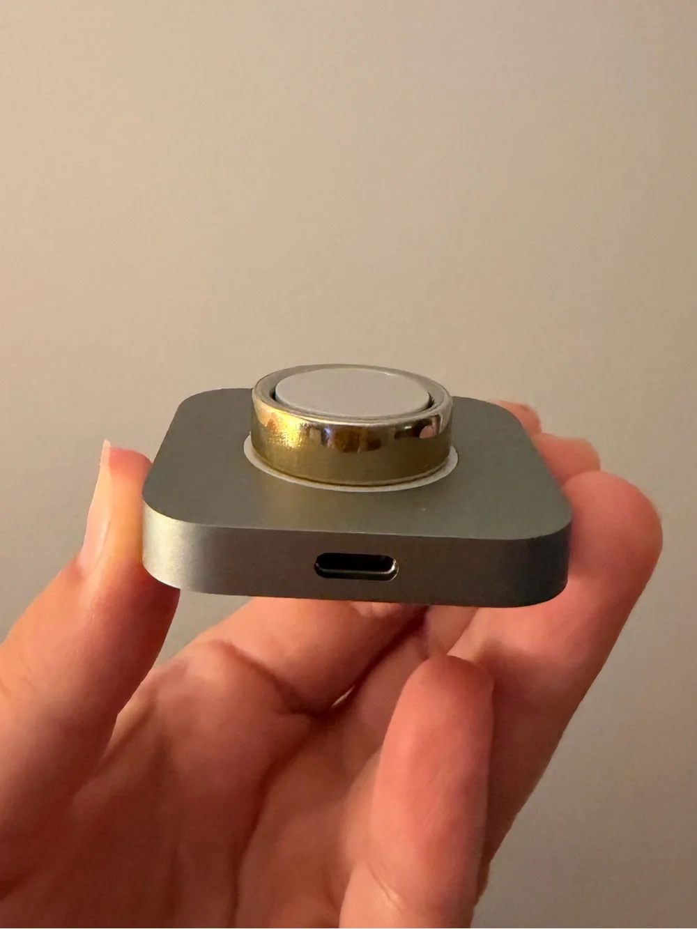 Aura Ring 4 Gold Women’s Smart Health & Fitness Tracker Ring